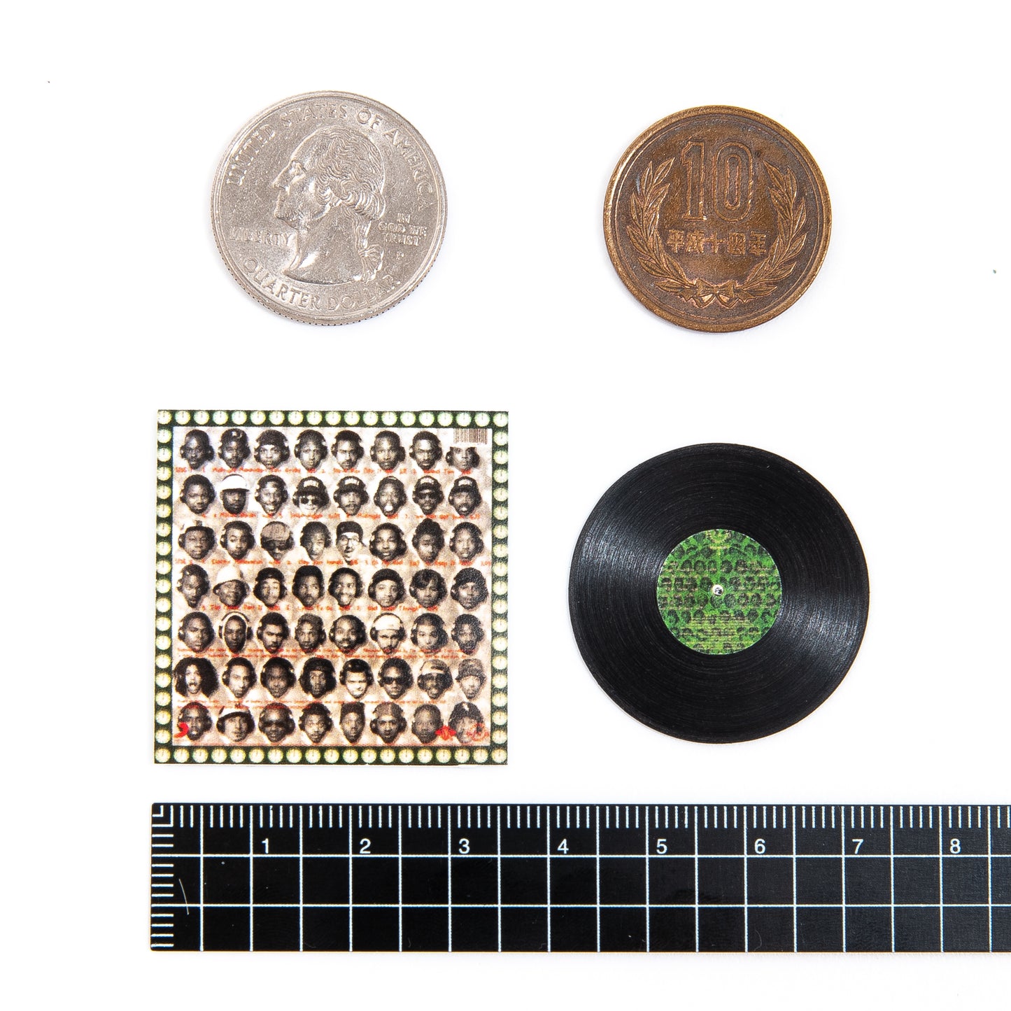 A TRIBE CALLED QUEST MIDNIGHT MARAUDERS [MINIATURE VINYL FRAME ACCESSORIES] Miniature record frame accessories KEY CHAIN ​​&amp; NECKLACE