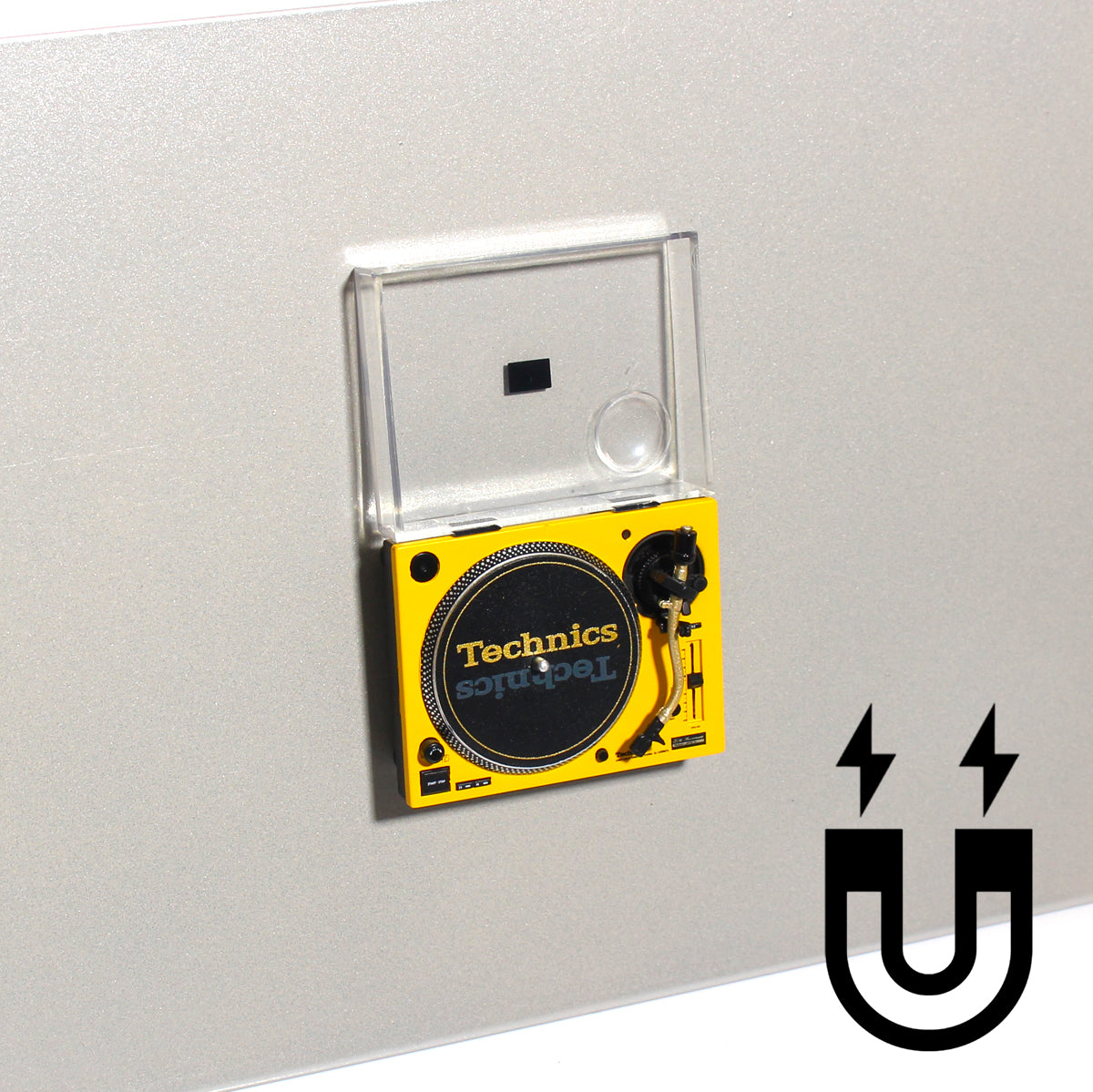 TECHNICS TURNTABLE MAGNET AND MINIATURE